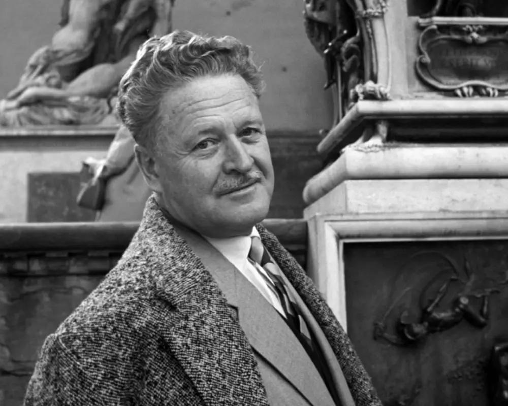 Nazım Hikmet: Hayatı, Eserleri ve Bilinmeyenleri